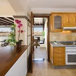 Aguamarina 4 فيلة